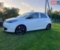 Белый Рено Зое, объемом двигателя 0 л и пробегом 124 тыс. км за 8950 $, фото 5 на Automoto.ua