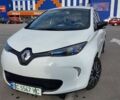 Белый Рено Зое, объемом двигателя 0 л и пробегом 150 тыс. км за 6950 $, фото 14 на Automoto.ua