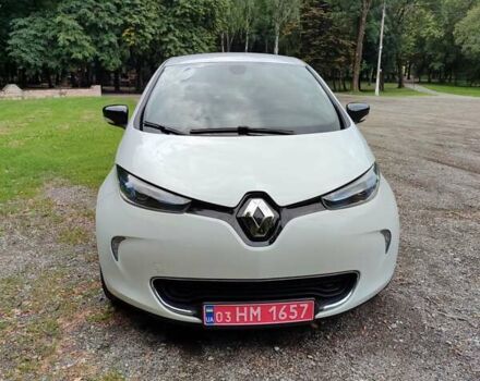Белый Рено Зое, объемом двигателя 0 л и пробегом 84 тыс. км за 9199 $, фото 8 на Automoto.ua