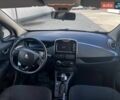 Білий Рено Зое, об'ємом двигуна 0 л та пробігом 112 тис. км за 8200 $, фото 9 на Automoto.ua