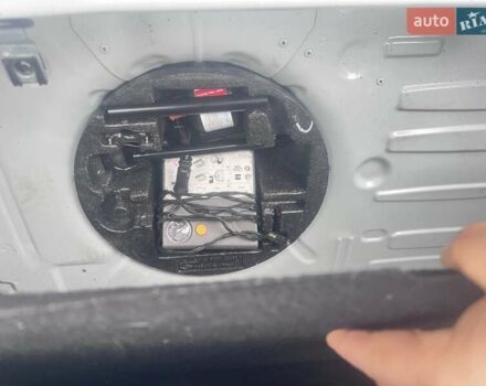 Білий Рено Зое, об'ємом двигуна 0 л та пробігом 113 тис. км за 9600 $, фото 15 на Automoto.ua