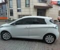 Белый Рено Зое, объемом двигателя 0 л и пробегом 204 тыс. км за 8400 $, фото 1 на Automoto.ua