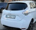Белый Рено Зое, объемом двигателя 0 л и пробегом 103 тыс. км за 9600 $, фото 4 на Automoto.ua