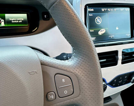 Білий Рено Зое, об'ємом двигуна 0 л та пробігом 43 тис. км за 9995 $, фото 39 на Automoto.ua