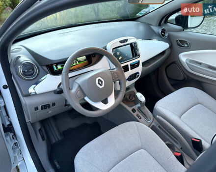 Белый Рено Зое, объемом двигателя 0 л и пробегом 43 тыс. км за 9399 $, фото 37 на Automoto.ua