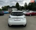 Белый Рено Зое, объемом двигателя 0 л и пробегом 136 тыс. км за 9500 $, фото 8 на Automoto.ua