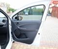 Белый Рено Зое, объемом двигателя 0 л и пробегом 95 тыс. км за 10444 $, фото 36 на Automoto.ua