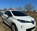 Белый Рено Зое, объемом двигателя 0 л и пробегом 92 тыс. км за 10000 $, фото 3 на Automoto.ua