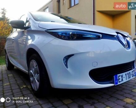 Білий Рено Зое, об'ємом двигуна 0 л та пробігом 88 тис. км за 8799 $, фото 20 на Automoto.ua