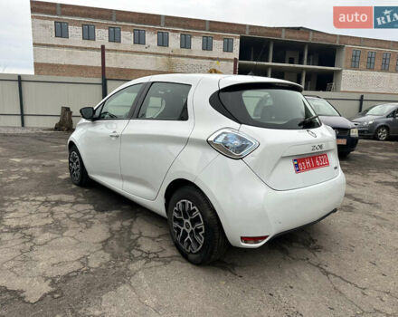 Білий Рено Зое, об'ємом двигуна 0 л та пробігом 84 тис. км за 7900 $, фото 6 на Automoto.ua