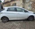 Белый Рено Зое, объемом двигателя 0 л и пробегом 152 тыс. км за 8400 $, фото 12 на Automoto.ua