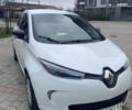 Белый Рено Зое, объемом двигателя 0 л и пробегом 157 тыс. км за 9500 $, фото 1 на Automoto.ua