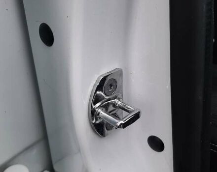 Білий Рено Зое, об'ємом двигуна 0 л та пробігом 123 тис. км за 9650 $, фото 16 на Automoto.ua