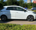 Белый Рено Зое, объемом двигателя 0 л и пробегом 143 тыс. км за 8900 $, фото 7 на Automoto.ua