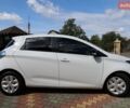 Белый Рено Зое, объемом двигателя 0 л и пробегом 102 тыс. км за 10000 $, фото 14 на Automoto.ua
