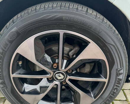 Белый Рено Зое, объемом двигателя 0 л и пробегом 78 тыс. км за 9800 $, фото 17 на Automoto.ua