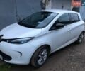 Белый Рено Зое, объемом двигателя 0 л и пробегом 77 тыс. км за 9400 $, фото 1 на Automoto.ua