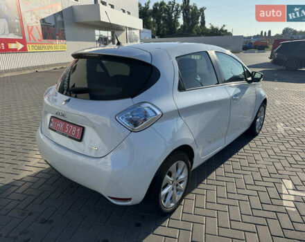 Белый Рено Зое, объемом двигателя 0 л и пробегом 78 тыс. км за 10600 $, фото 5 на Automoto.ua