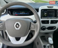 Белый Рено Зое, объемом двигателя 0 л и пробегом 95 тыс. км за 10000 $, фото 18 на Automoto.ua