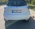 Белый Рено Зое, объемом двигателя 0 л и пробегом 170 тыс. км за 11500 $, фото 3 на Automoto.ua