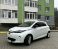Белый Рено Зое, объемом двигателя 0 л и пробегом 131 тыс. км за 9650 $, фото 2 на Automoto.ua