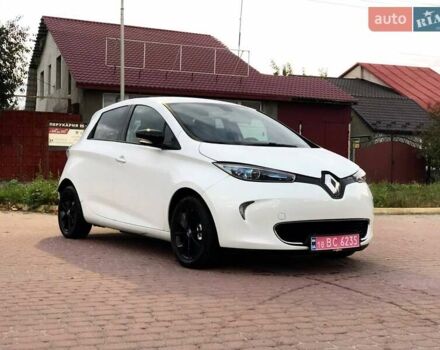 Білий Рено Зое, об'ємом двигуна 0 л та пробігом 120 тис. км за 8900 $, фото 7 на Automoto.ua