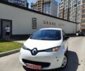 Белый Рено Зое, объемом двигателя 0 л и пробегом 121 тыс. км за 8900 $, фото 3 на Automoto.ua