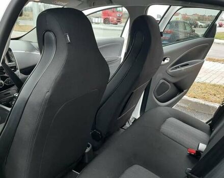 Білий Рено Зое, об'ємом двигуна 0 л та пробігом 123 тис. км за 9650 $, фото 52 на Automoto.ua