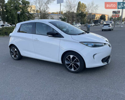 Білий Рено Зое, об'ємом двигуна 0 л та пробігом 86 тис. км за 9500 $, фото 6 на Automoto.ua