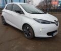 Белый Рено Зое, объемом двигателя 0 л и пробегом 138 тыс. км за 10700 $, фото 1 на Automoto.ua