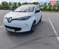 Белый Рено Зое, объемом двигателя 0 л и пробегом 205 тыс. км за 9500 $, фото 2 на Automoto.ua