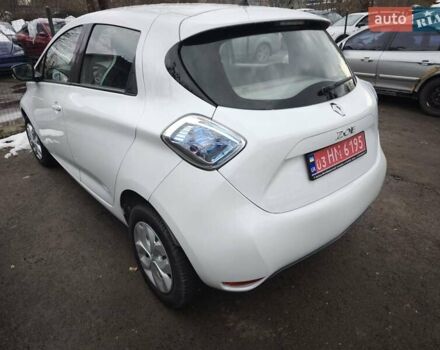 Білий Рено Зое, об'ємом двигуна 0 л та пробігом 100 тис. км за 4500 $, фото 7 на Automoto.ua