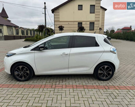 Белый Рено Зое, объемом двигателя 0 л и пробегом 78 тыс. км за 9800 $, фото 3 на Automoto.ua