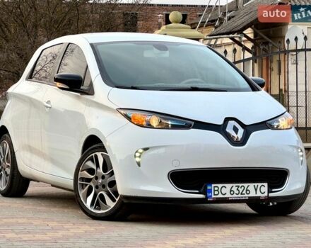 Белый Рено Зое, объемом двигателя 0 л и пробегом 96 тыс. км за 9495 $, фото 6 на Automoto.ua