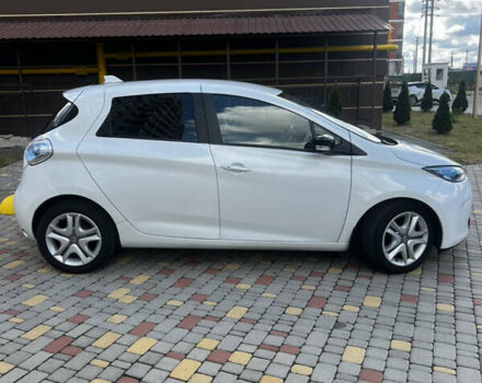 Белый Рено Зое, объемом двигателя 0 л и пробегом 146 тыс. км за 10500 $, фото 8 на Automoto.ua