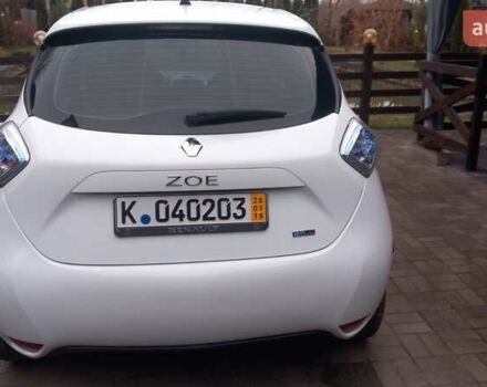Білий Рено Зое, об'ємом двигуна 0 л та пробігом 113 тис. км за 9600 $, фото 12 на Automoto.ua