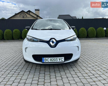 Білий Рено Зое, об'ємом двигуна 0 л та пробігом 98 тис. км за 9000 $, фото 1 на Automoto.ua