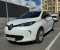Белый Рено Зое, объемом двигателя 0 л и пробегом 127 тыс. км за 9200 $, фото 1 на Automoto.ua