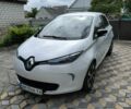 Белый Рено Зое, объемом двигателя 0 л и пробегом 176 тыс. км за 10500 $, фото 1 на Automoto.ua