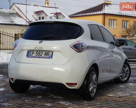 Белый Рено Зое, объемом двигателя 0 л и пробегом 26 тыс. км за 9555 $, фото 7 на Automoto.ua