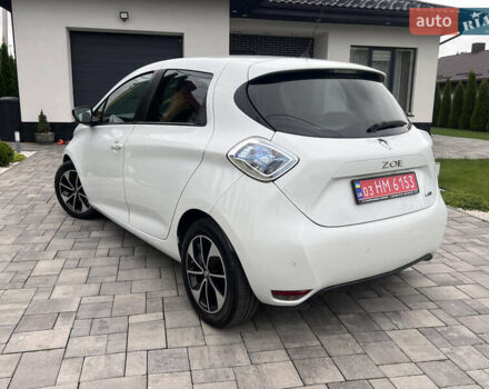 Белый Рено Зое, объемом двигателя 0 л и пробегом 129 тыс. км за 8750 $, фото 16 на Automoto.ua