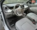 Белый Рено Зое, объемом двигателя 0 л и пробегом 137 тыс. км за 8400 $, фото 14 на Automoto.ua