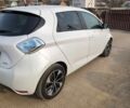 Белый Рено Зое, объемом двигателя 0 л и пробегом 95 тыс. км за 10000 $, фото 3 на Automoto.ua