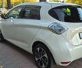 Белый Рено Зое, объемом двигателя 0 л и пробегом 133 тыс. км за 9950 $, фото 48 на Automoto.ua