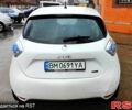 Белый Рено Зое, объемом двигателя 0 л и пробегом 130 тыс. км за 9800 $, фото 2 на Automoto.ua