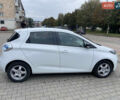 Белый Рено Зое, объемом двигателя 0 л и пробегом 71 тыс. км за 9500 $, фото 3 на Automoto.ua