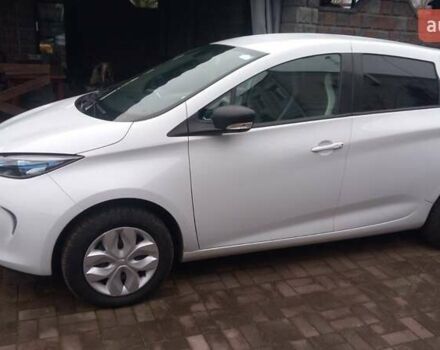Білий Рено Зое, об'ємом двигуна 0 л та пробігом 113 тис. км за 9600 $, фото 4 на Automoto.ua