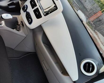Білий Рено Зое, об'ємом двигуна 0 л та пробігом 95 тис. км за 9850 $, фото 1 на Automoto.ua
