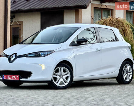 Белый Рено Зое, объемом двигателя 0 л и пробегом 43 тыс. км за 9399 $, фото 8 на Automoto.ua
