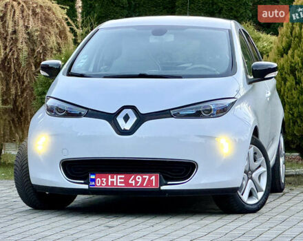 Белый Рено Зое, объемом двигателя 0 л и пробегом 43 тыс. км за 9399 $, фото 4 на Automoto.ua